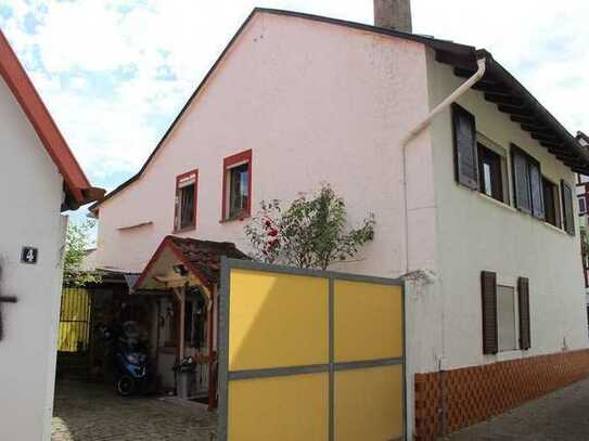 Einfamilienhaus m. Nebengebäude u. Garten in Albig/Rheinhessen