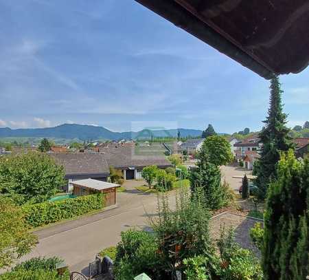 Einfamilienhaus mit Einliegerwohnung, Panoramablick und großem Garten in OG-Reblandgemeinde