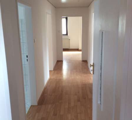 750 €, 85 m², 3 Zimmer