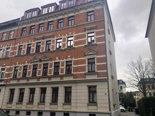 schöne Altbauwohnung mit Balkon im grünen Markkleeberg zu verkaufen