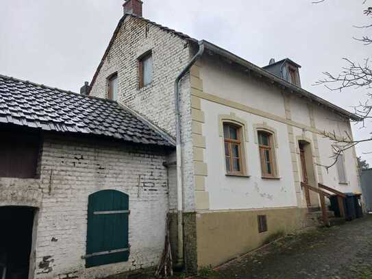 Freistehendes Einfamilienhaus mit Traumhaften Grundstück