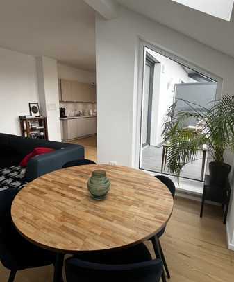 Geräumige Penthouse-Wohnung in Berlin-Adlershof, Unmöbliert