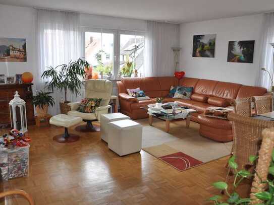 Attraktive 3-Zimmer-Wohnung mit Balkon in Leonberg-Höfingen