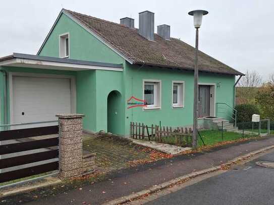 Gepflegtes Einfamilienhaus mit Einliegerwohnung in 97258 Ippesheim