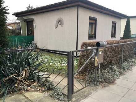 - Provisionsfrei - Kleiner gemütlicher Bungalow mit 820 m2 Grundstück zum Kauf