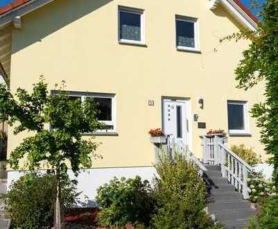 Freistehendes Einfamilienhaus in begehrter Wohnlage (von privat)