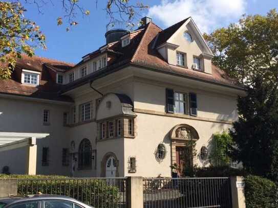 WUNDERSCHÖNE MAISONETTE IM HERZEN DES KOMPONISTENVIERTELS