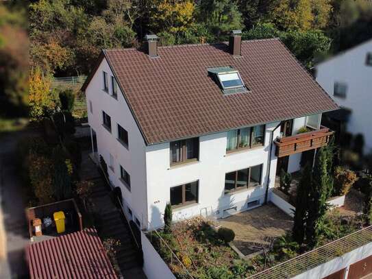 Zweifamilienhaus mit schöner Aussicht!