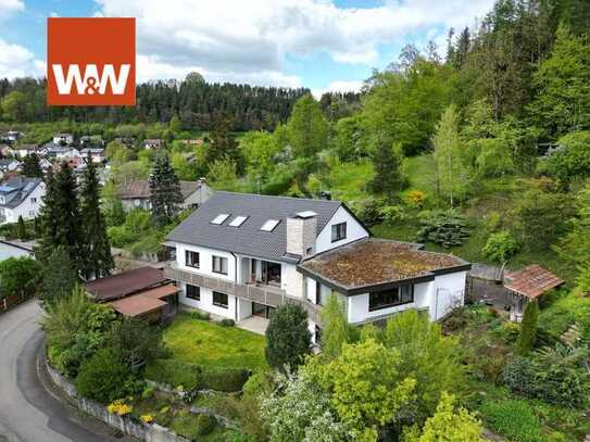 Zwei-/Dreifamilienwohnhaus mit Panoramablick ins Kochertal