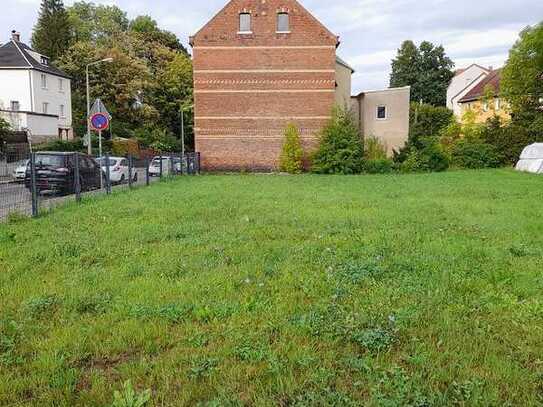 Attraktive Baulücke sofort bebaubar in Stadtnähe