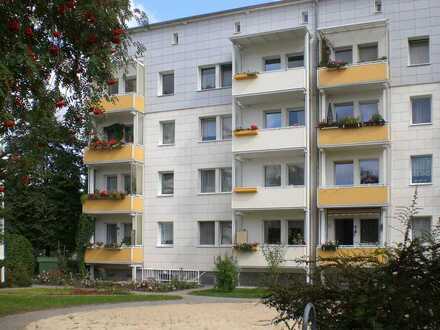Sanierte 2-Raum-Wohnung in Debschwitz mit Balkon und Badewanne
