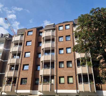 Stilvolle & helle 2-Zimmer-Wohnung in zentraler Lage in Düsseldorf mit Balkon