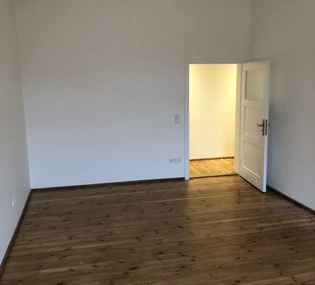 Geräumige Altbau-Wohnung in der schönen Münchner Au mit Wohnküche