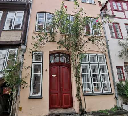 Denkmalgeschütztes Haus mit kleinem Innenhof