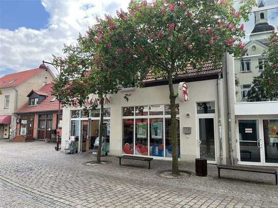 Wohn- und Geschäftshaus in der Fußgängerzone von Genthin zu verkaufen