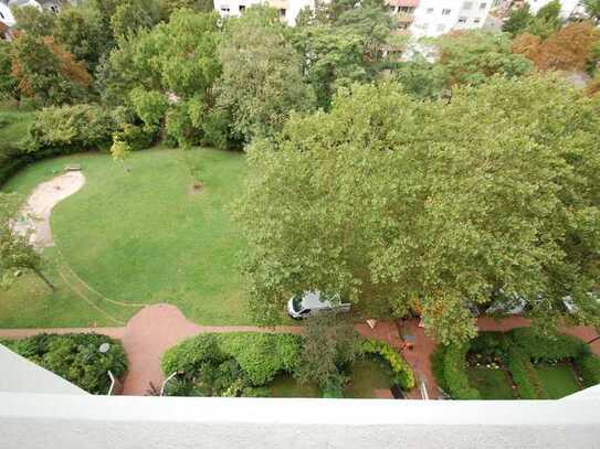 Traumhafter Ausblick vom Balkon dieser wunderschönen 3-ZKB Wohnung in Mannheim-Niederfeld