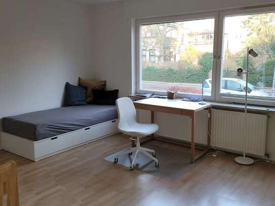 FU-nahes WG-Zimmer mit Balkon in Berlin Lichterfelde (Steglitz)