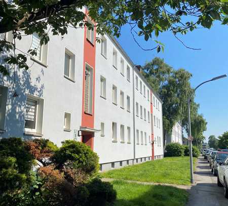 helle 2 Zimmer Wohnung im 1.OG *ab sofort* zu vermieten