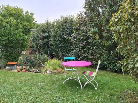 Nähe Eggenfelden - attraktive Doppelhaushälfte mit großzügigem Garten