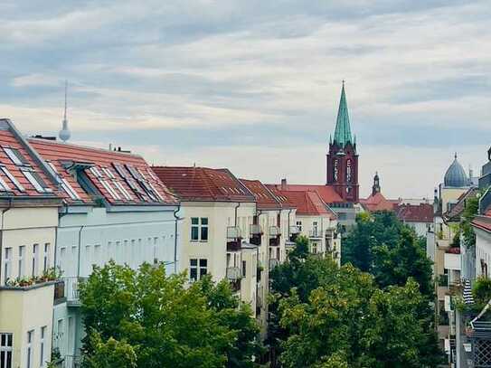 Prenzlauer Berg - Neu ausgebaute Dachgeschosswohnung in Gründerzeit-Altbau