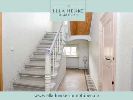 Gepflegtes Mehrfamilienhaus mit 5 Wohnungen in zentraler Lage von Ballenstedt...