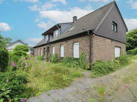 Schönes ca. 2.500 m² großes Grundstück in Top-Lage von Wesel-Blumenkamp mit Altbestand