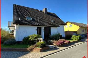 Architektonisch reizvolles Einfamilienhaus in gesuchter Lage