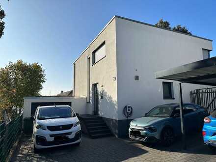 Energieeffizientes Einfamilienhaus im Bauhausstil