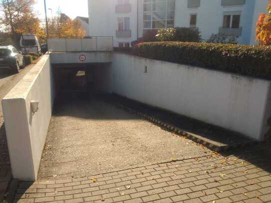 Tiefgaragenstellplatz Eschborn 56 €