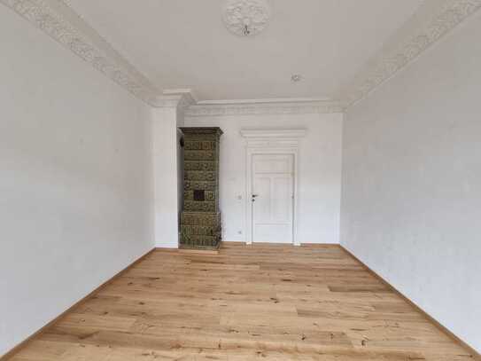 Frisch sanierte 3-Raumwohnung mit sonnigen Balkon & Charme
