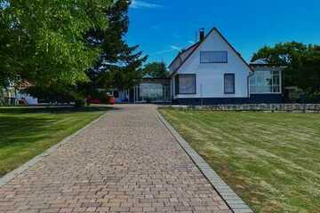 Schönes, geräumiges Haus mit neun Zimmern in Ludwigsburg (Kreis), Affalterbach