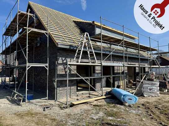 Modernes Doppelhaus in Aurich-Schirum – Neubau mit Luftwärmepumpe & Top-Ausstattung