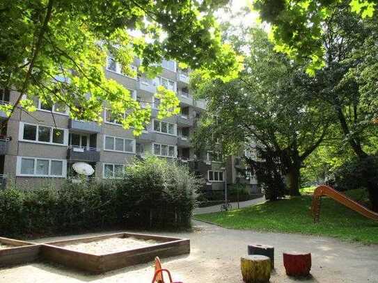 2,5-Zimmer Wohnung mit Balkon und Aufzug!