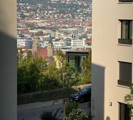 Luxeriöse 2,5 Zimmerwohnung mit Stadtblick