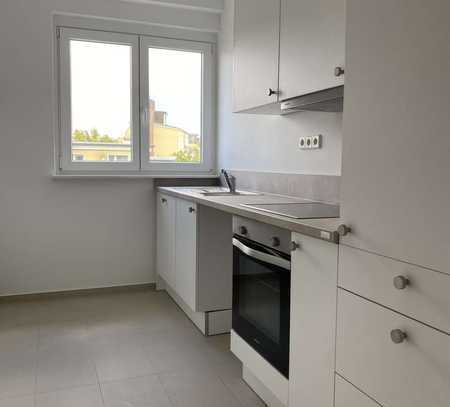 Über den Dächern des Lietzensees** Top moderne 2 Zimmerwohnung mit Balkon und EBK**