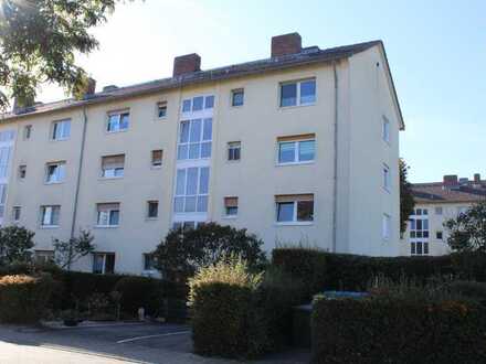 Prima Kapitalanlage - vermietete 2-Zimmer-ETW mit Balkon u. Kfz-Stellplatz