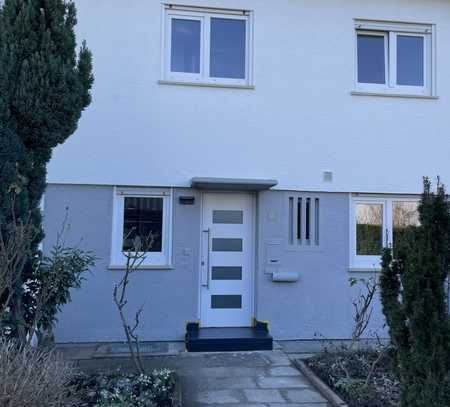 Neu Renoviertes 4-Zimmer-Reihenhaus mit Top Lage u. in Besigheim