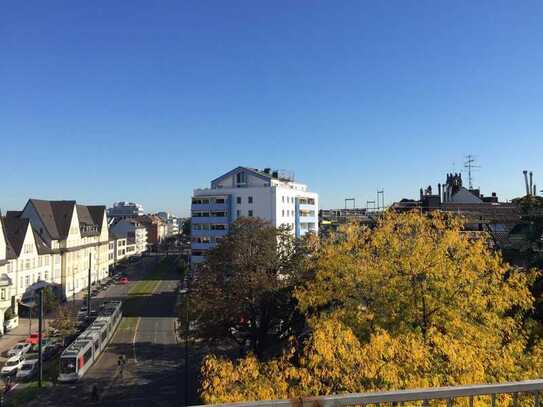 Grosse Dachterrasse mit Wohnung!!!