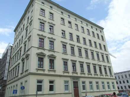 New: Renovierte 2-Zimmer Wohnung mit Balkon