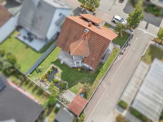 Elegantes Einfamilienhaus mit Einliegerwohnung in bevorzugter Lage