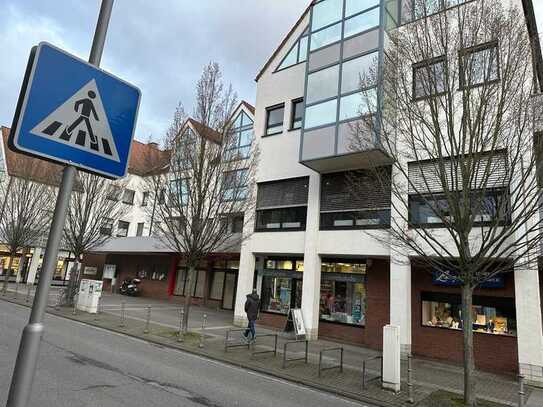 Büro, Praxis, Ladengeschäft: Gewerbeeinheit mit vielseitigen Möglichkeiten / zentral in Kriftel!