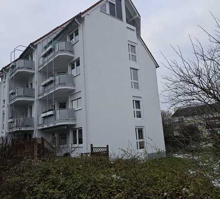 Möblierte Wohnung auf Zeit - Dauer modern, jung, 3 Zi., offene Küche, Diele, Bad. In Zentraler Lage.