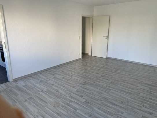 Helle 2-Zimmerwohnung 55m2 / 2020 Renoviert