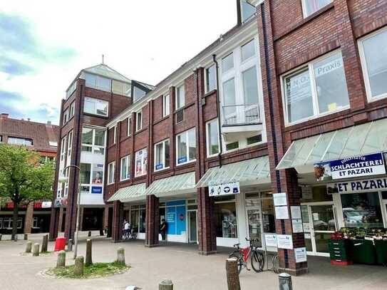 Top-Angebot: Helle Bürofläche direkt am Eidelstedter Marktplatz zu vermieten!