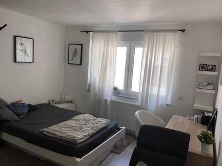 Modernes Zimmer in 3er WG