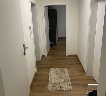 Neuwertige 3-Raum-Wohnung mit Balkon und Einbauküche in Neckarbischofsheim