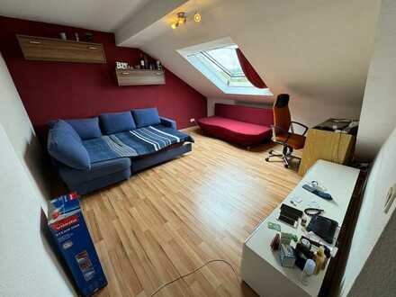 Freundliche 2-Zimmer-Dachgeschosswohnung in Aachen