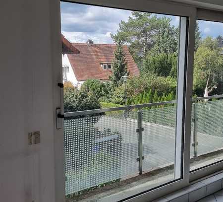Großzügige Komfort - Wohnung mit Balkon in bester Villenlage von Schwalbach (Altschwalbach)