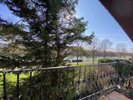 Exklusives Architektenhaus am Neckarufer – Ihr neues Zuhause mit direktem Wasserblick!