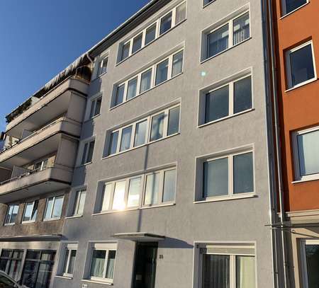 Schöne Wohnung direkt gegenüber der Sedanallee